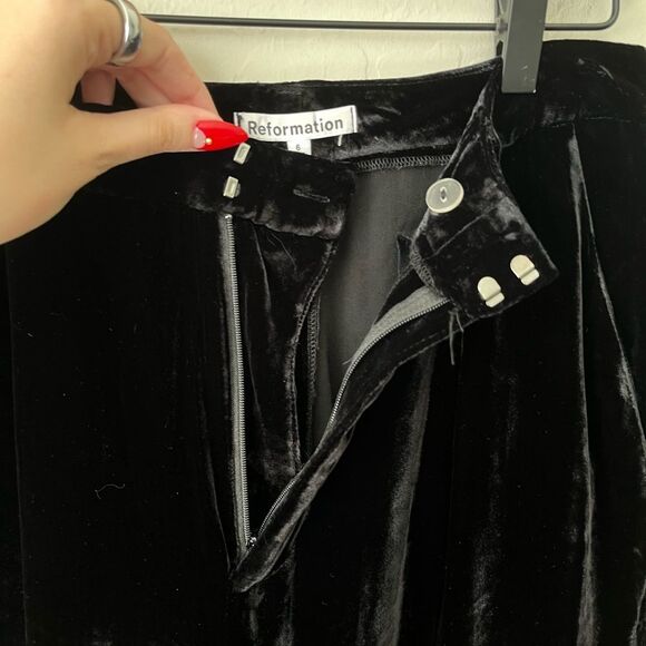 Reformation Wes Velvet Wide Leg Pants Black Size 6 - Picture 4 of 6